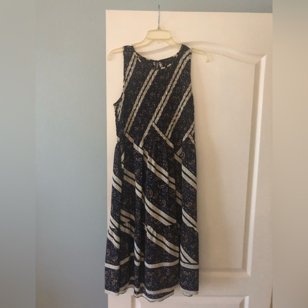 Club Mónaco knee length silk dress. Size 10